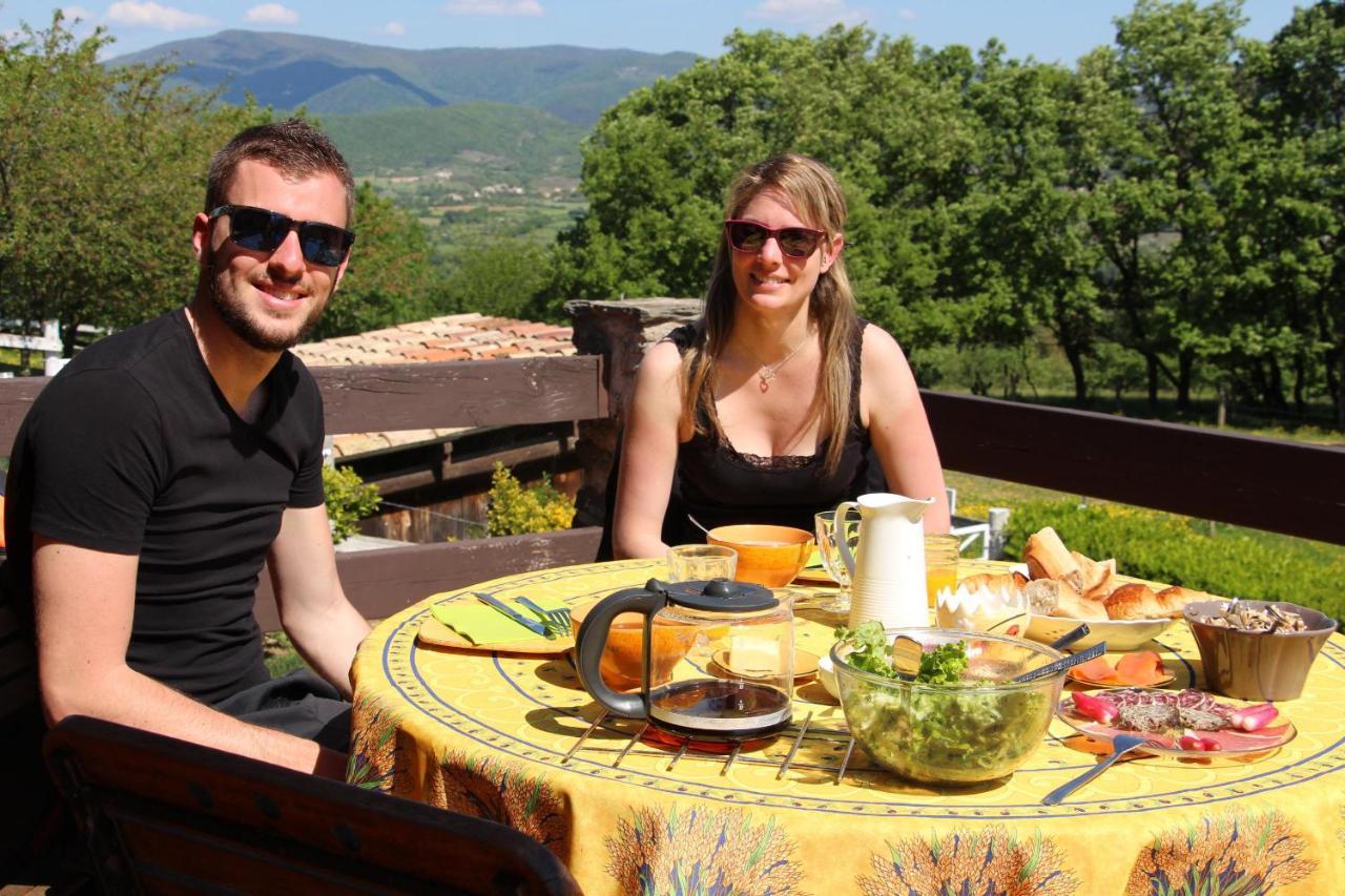 Domaine Insolite Du Petit Moras Chomérac Zewnętrze zdjęcie